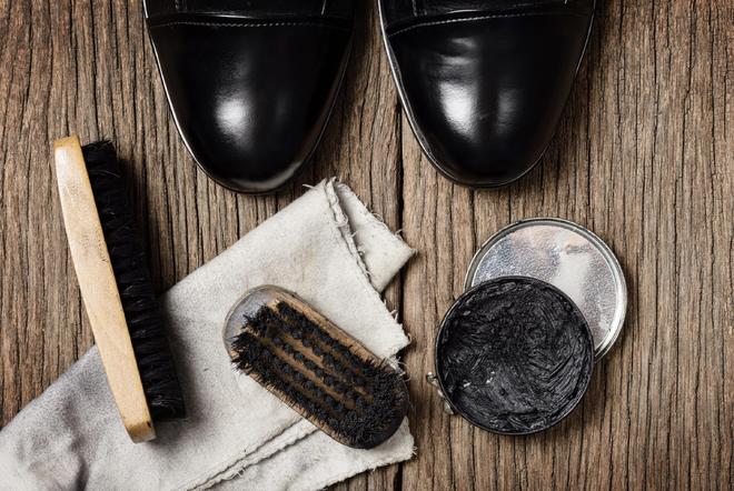 如何洗护吗?快来收藏吧!不朽情缘app你知道皮鞋(图3) 如何洗护吗?快来收藏吧!不朽情缘app你知道皮鞋(图3)